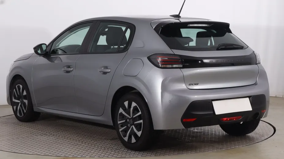 Peugeot 208 -