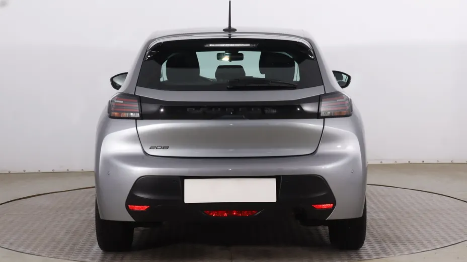 Peugeot 208 -