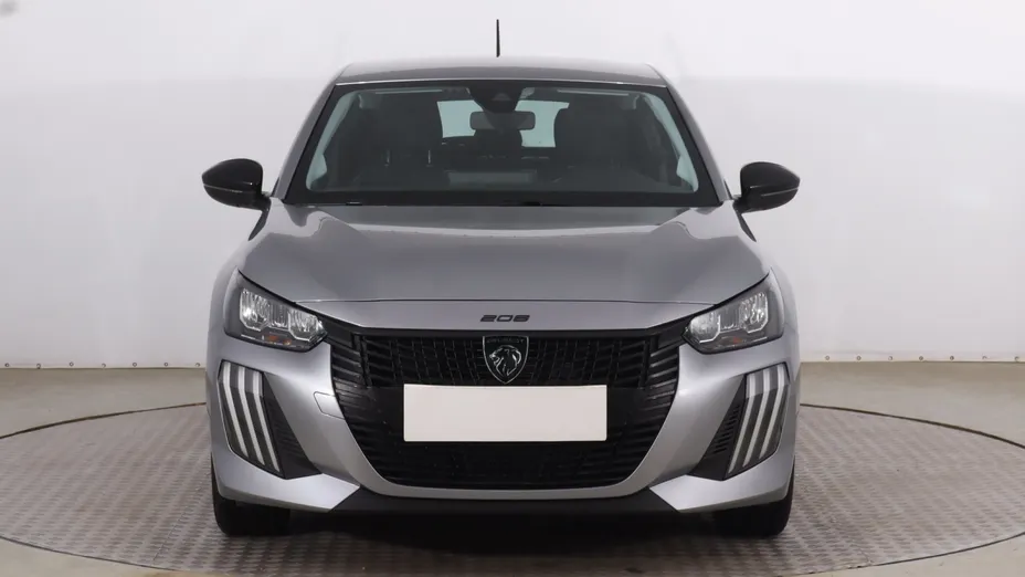 Peugeot 208 -