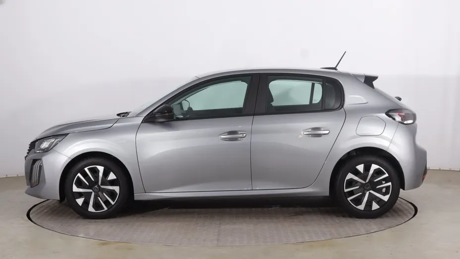 Peugeot 208 -