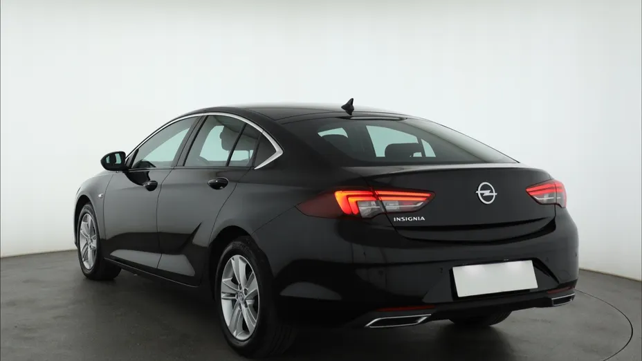 Opel Insignia -