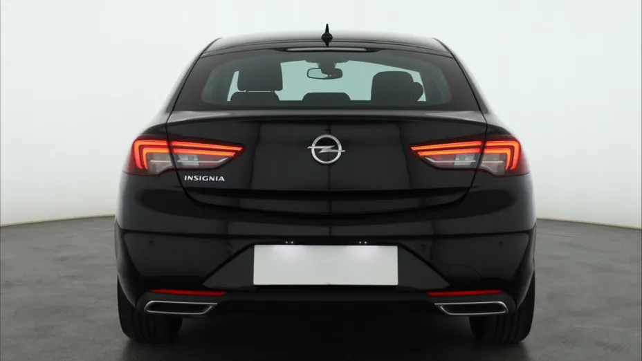 Opel Insignia -