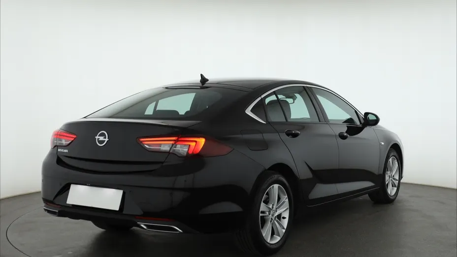 Opel Insignia -