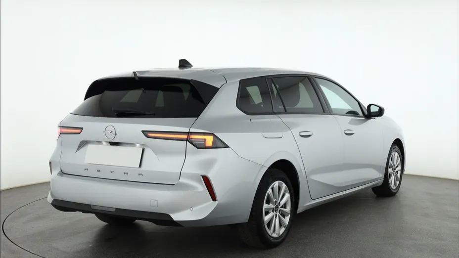 Opel Astra -