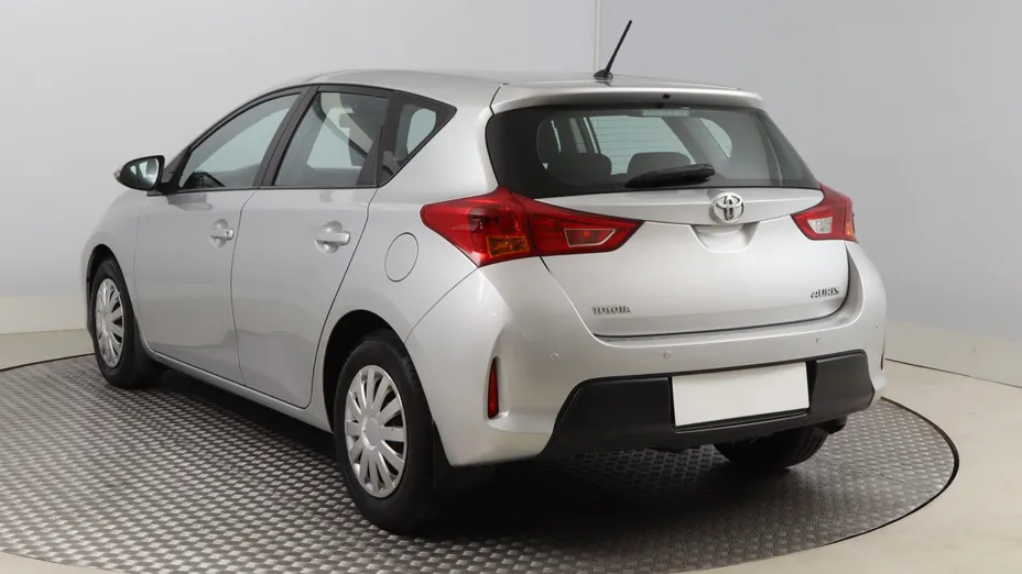 Toyota Auris -