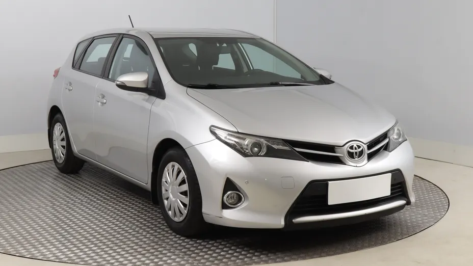 Toyota Auris -