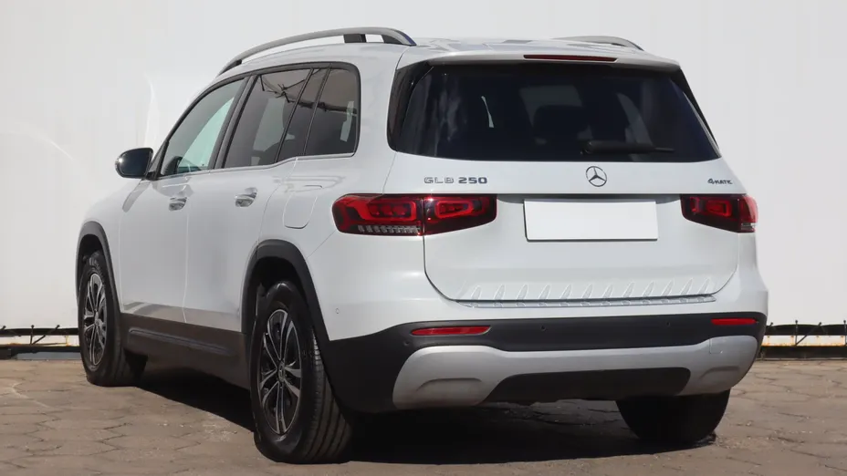 Mercedes GLB -