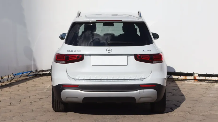 Mercedes GLB -