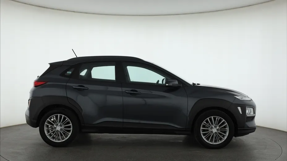Hyundai Kona -