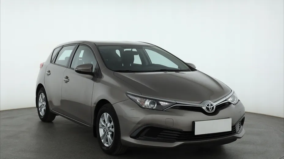 Toyota Auris -