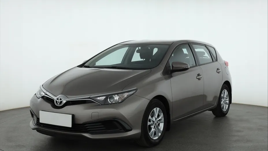 Toyota Auris -
