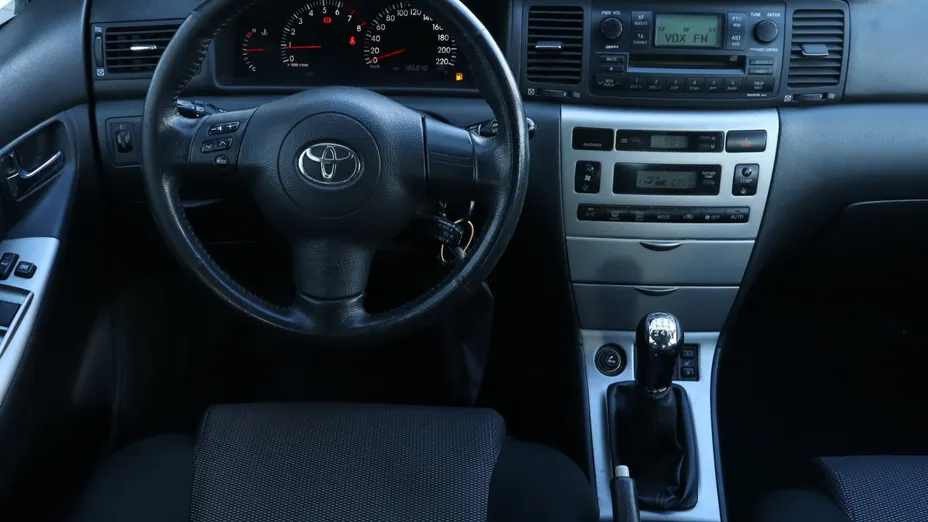 Toyota Corolla -