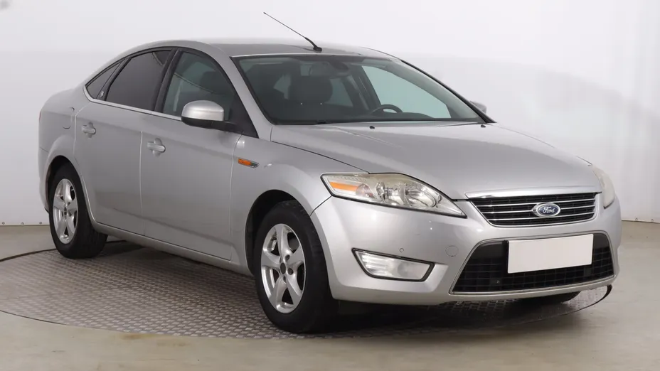 Ford Mondeo -