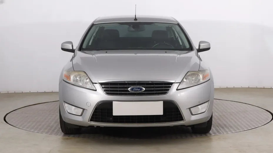 Ford Mondeo -