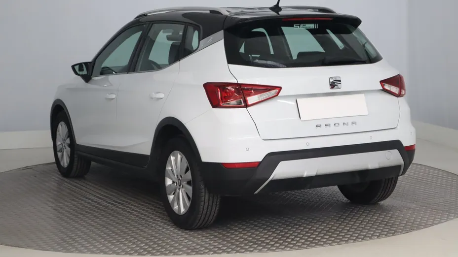 Seat Arona -