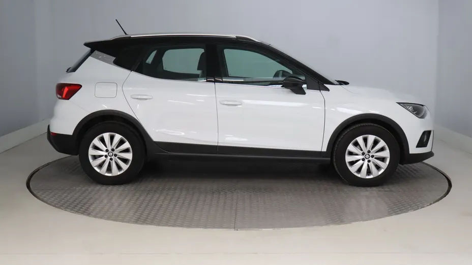 Seat Arona -