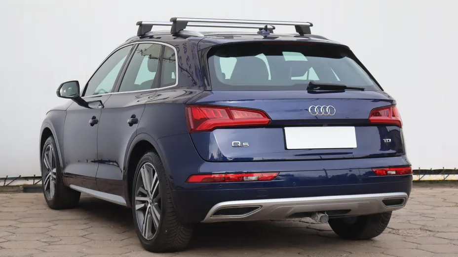 Audi Q5 -