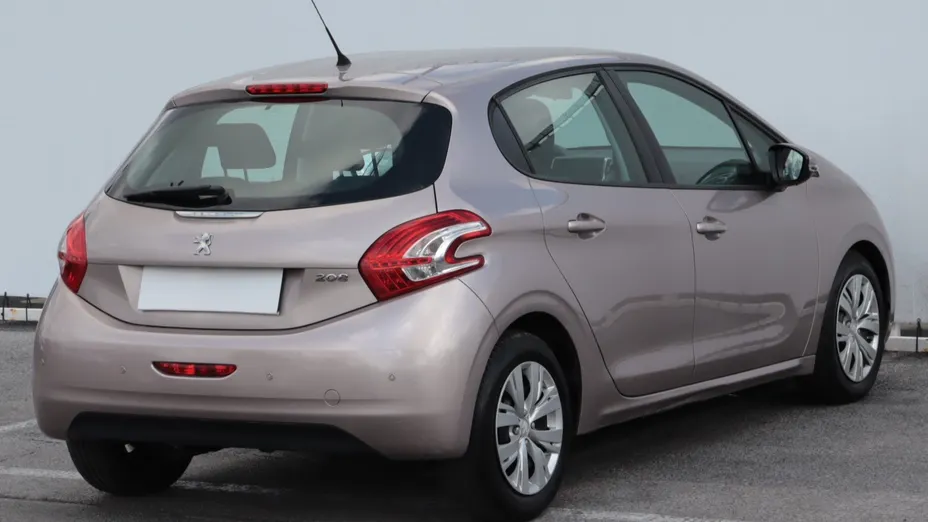 Peugeot 208 -