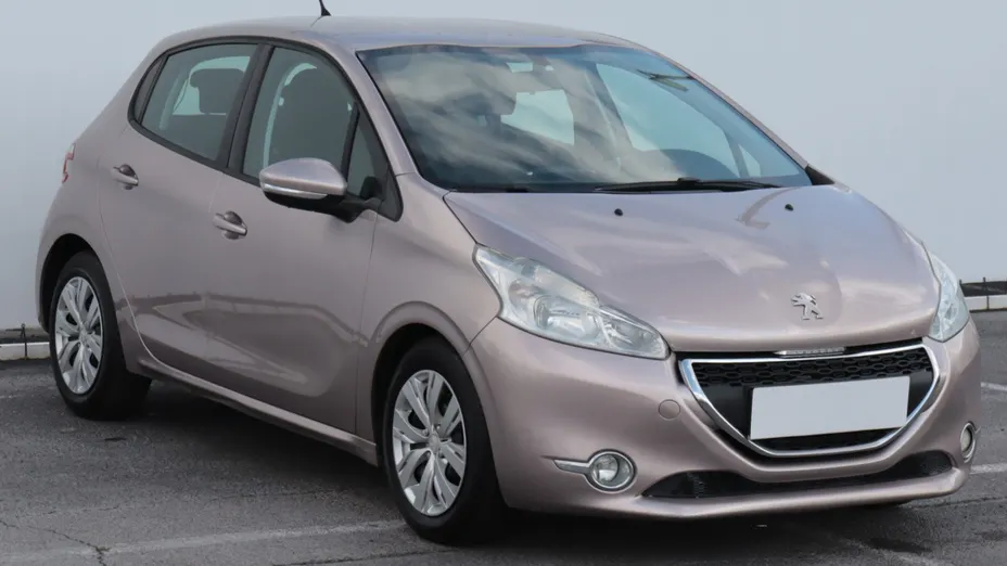 Peugeot 208 -