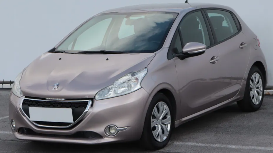 Peugeot 208 -
