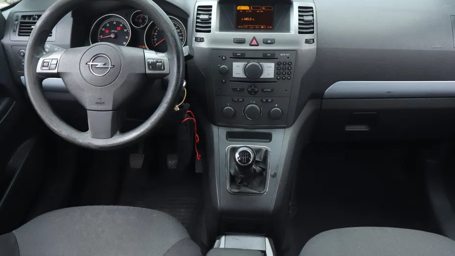 Opel Zafira -