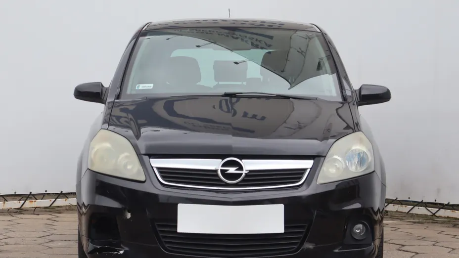 Opel Zafira -