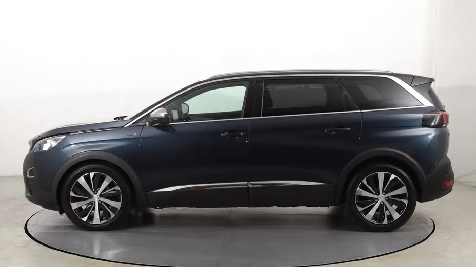 Peugeot 5008 -