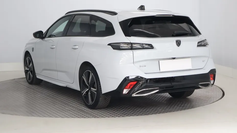 Peugeot 308 -