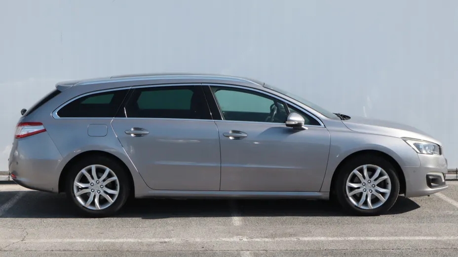 Peugeot 508 -