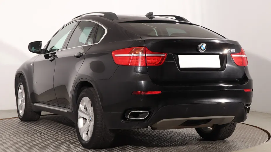 BMW X6 -
