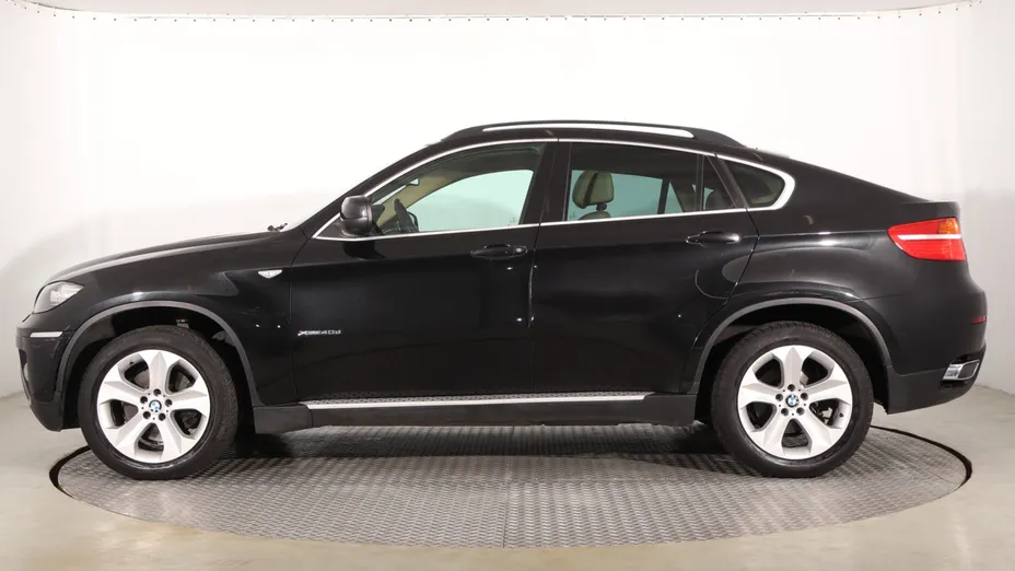 BMW X6 -