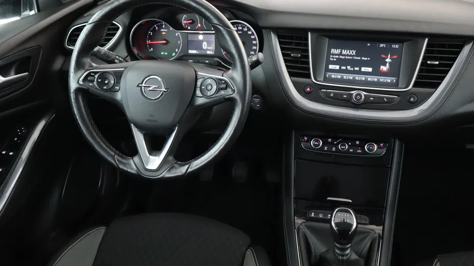 Opel Grandland -