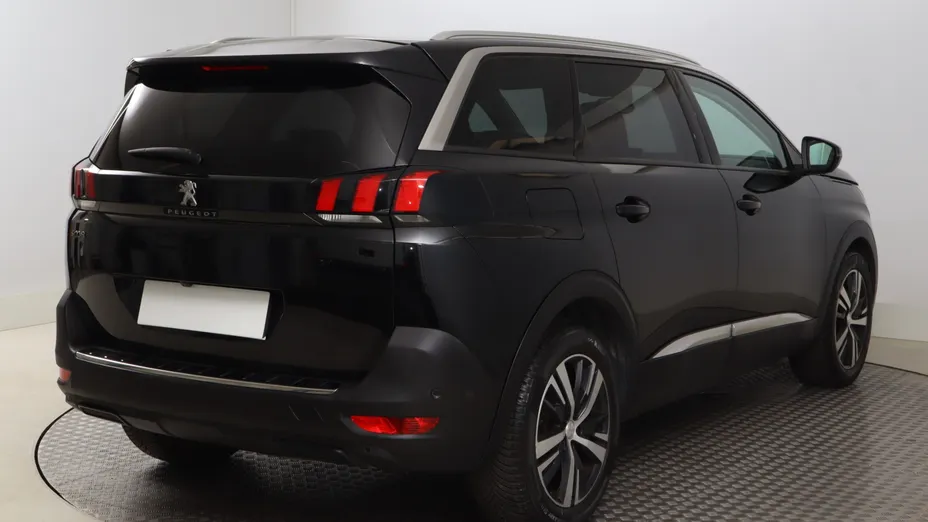 Peugeot 5008 -