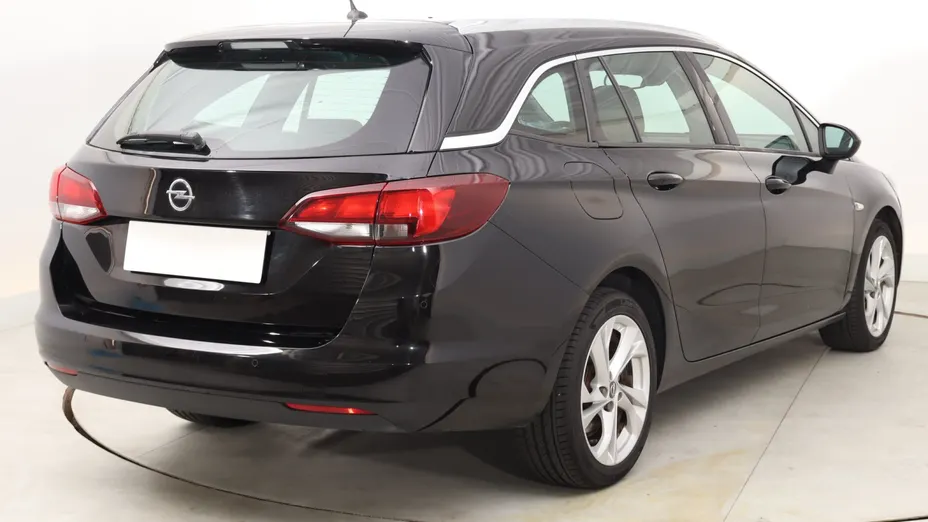 Opel Astra -