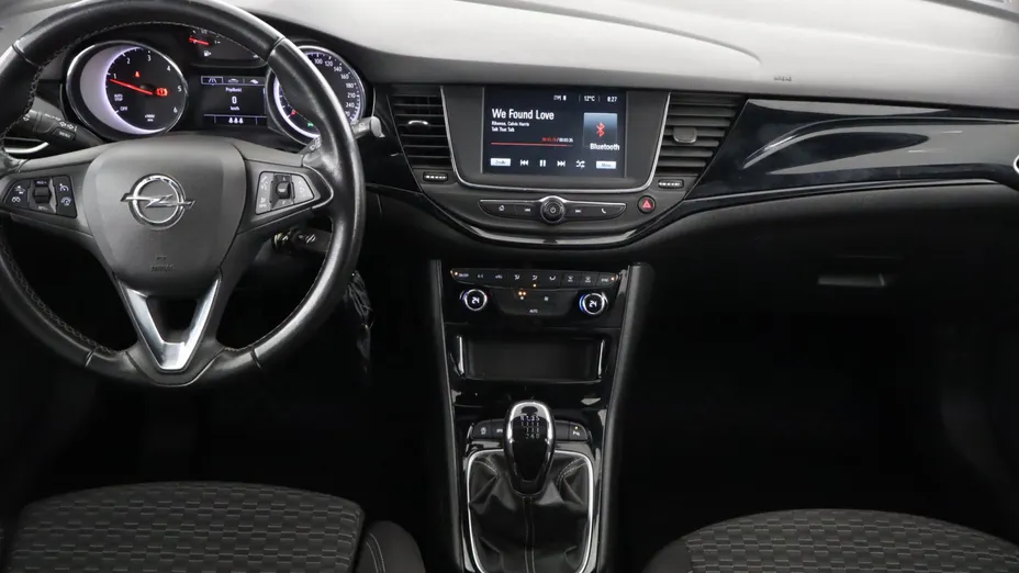 Opel Astra -