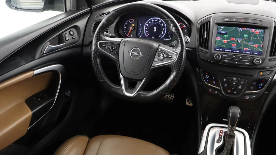 Opel Insignia -
