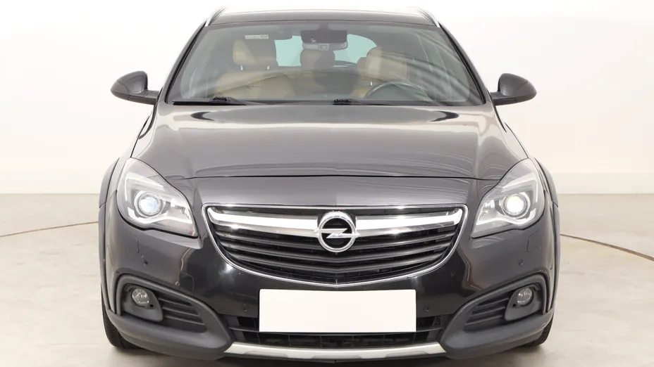 Opel Insignia -