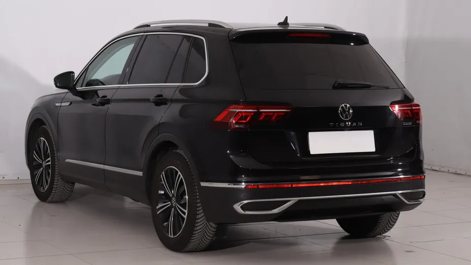 VW Tiguan -