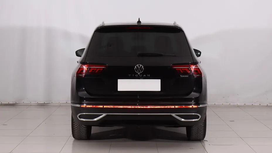 VW Tiguan -