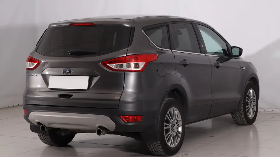Ford Kuga -