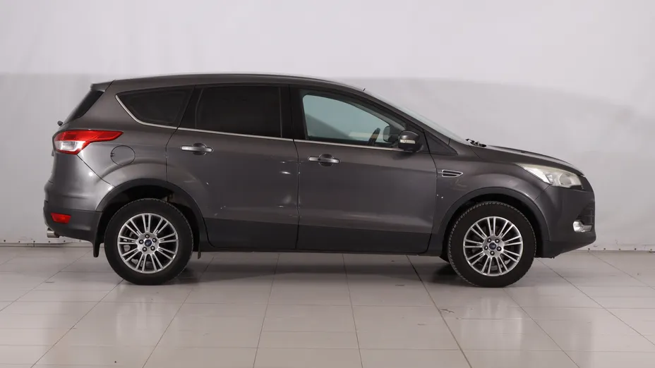 Ford Kuga -