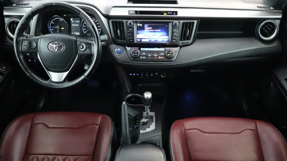 Toyota RAV4 -