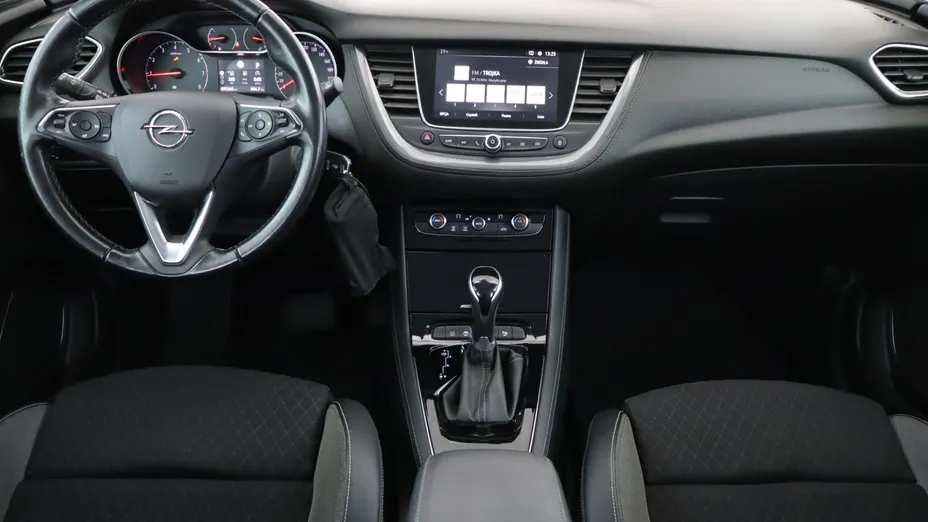 Opel Grandland -