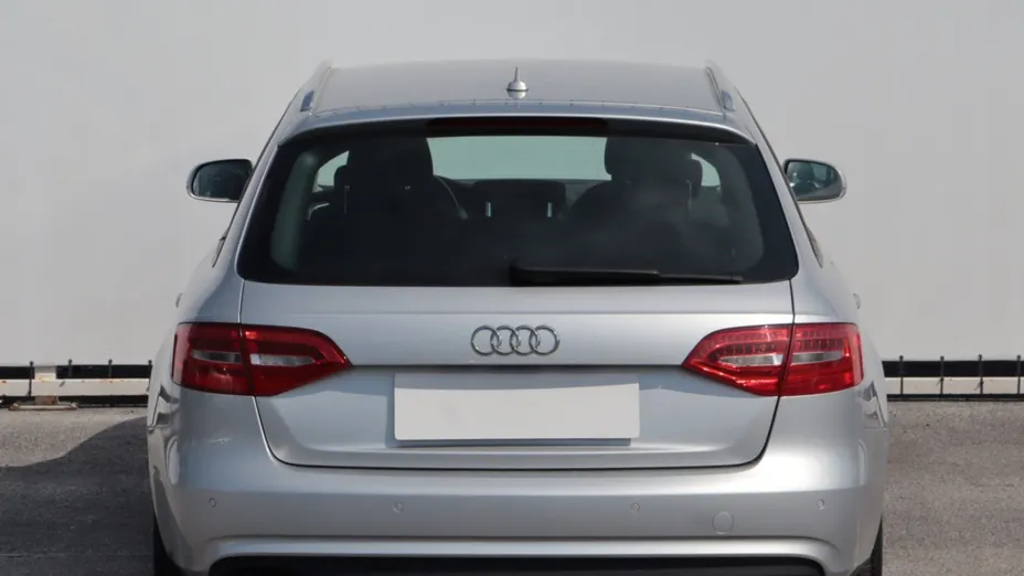 Audi A4 -