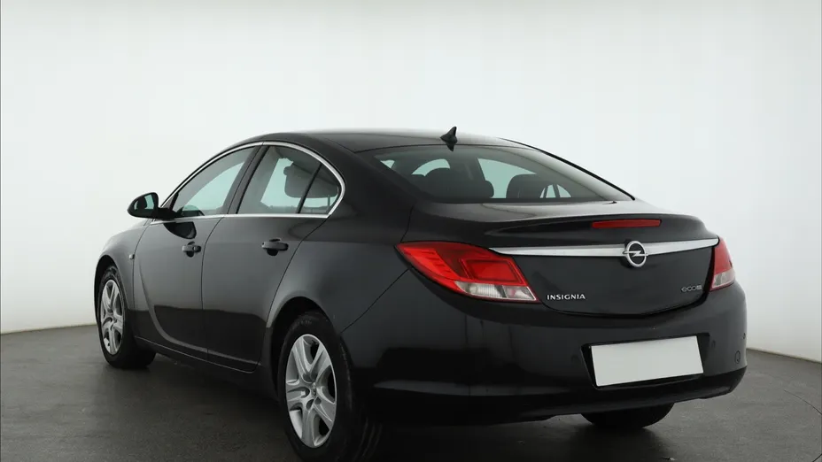 Opel Insignia -