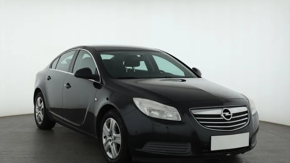 Opel Insignia -