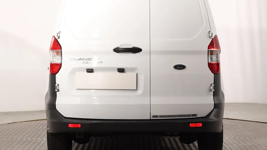 Ford Transit Courier -