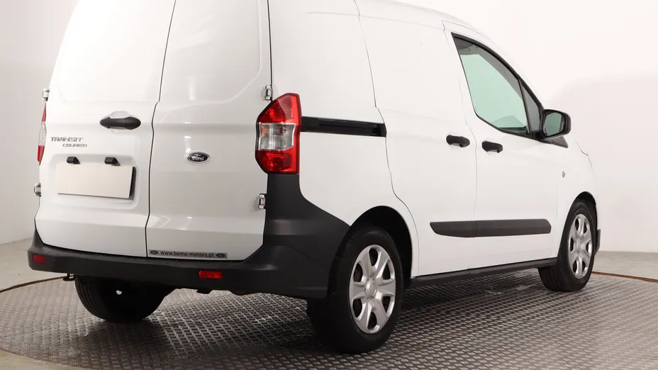 Ford Transit Courier -