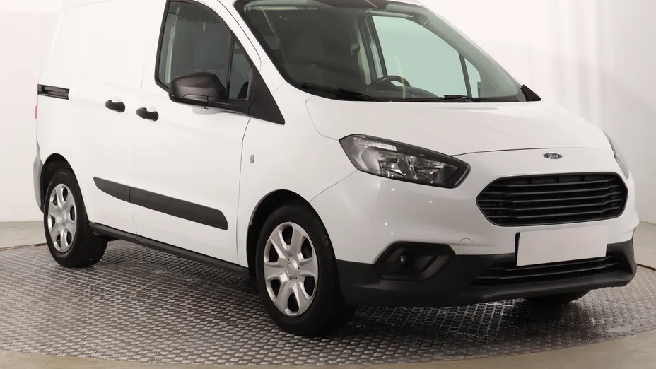 Ford Transit Courier -