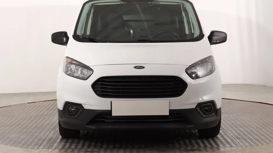 Ford Transit Courier -